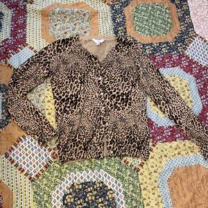 🔥Tan animal print button down top